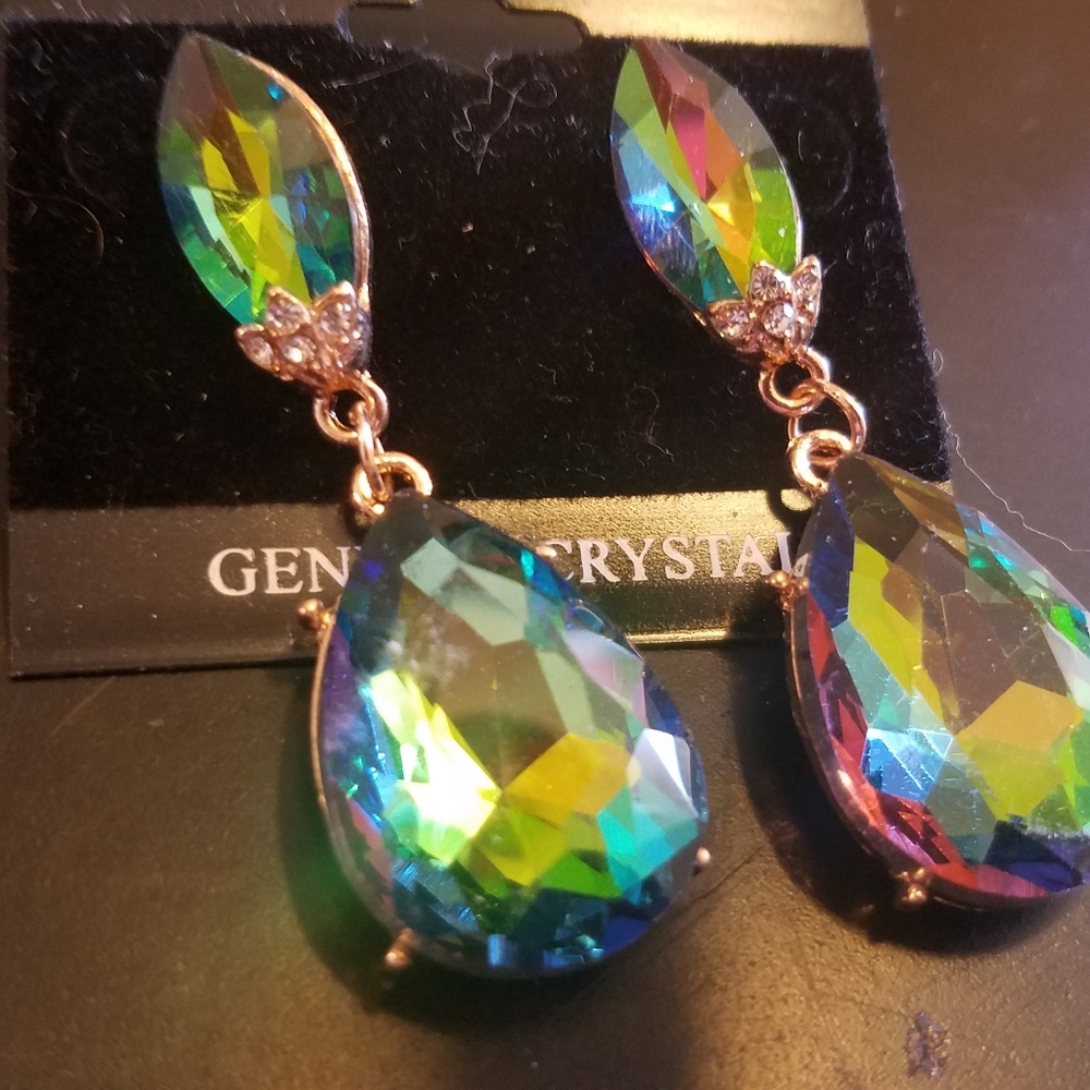 Drop earrings